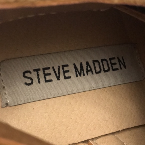 Steve Madden - Boys Tie Shoe - Brown - Perforated Leather - Size 1 - $35 - Picture 4 of 10